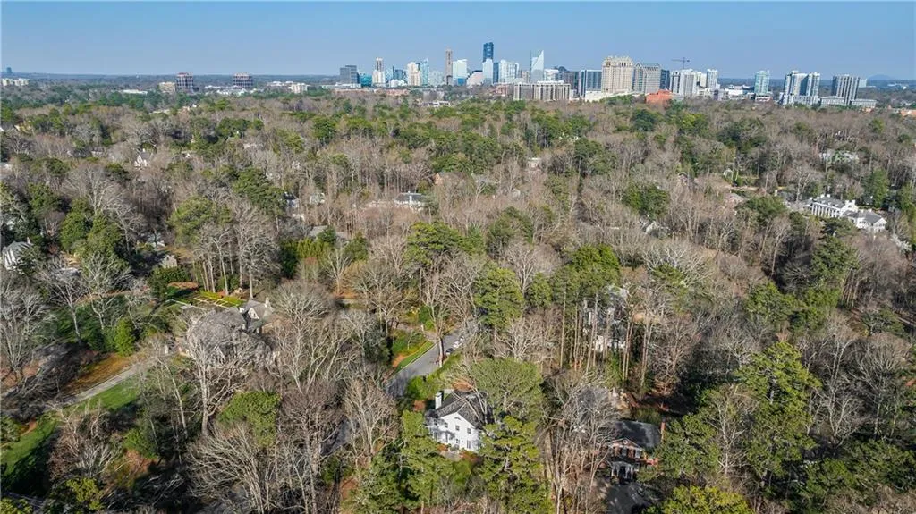 3051 Habersham Road Nw, Atlanta, Georgia 30305, 5 Bedrooms Bedrooms, ,5 BathroomsBathrooms,Residential,For Sale,3051 Habersham Road Nw,7532559