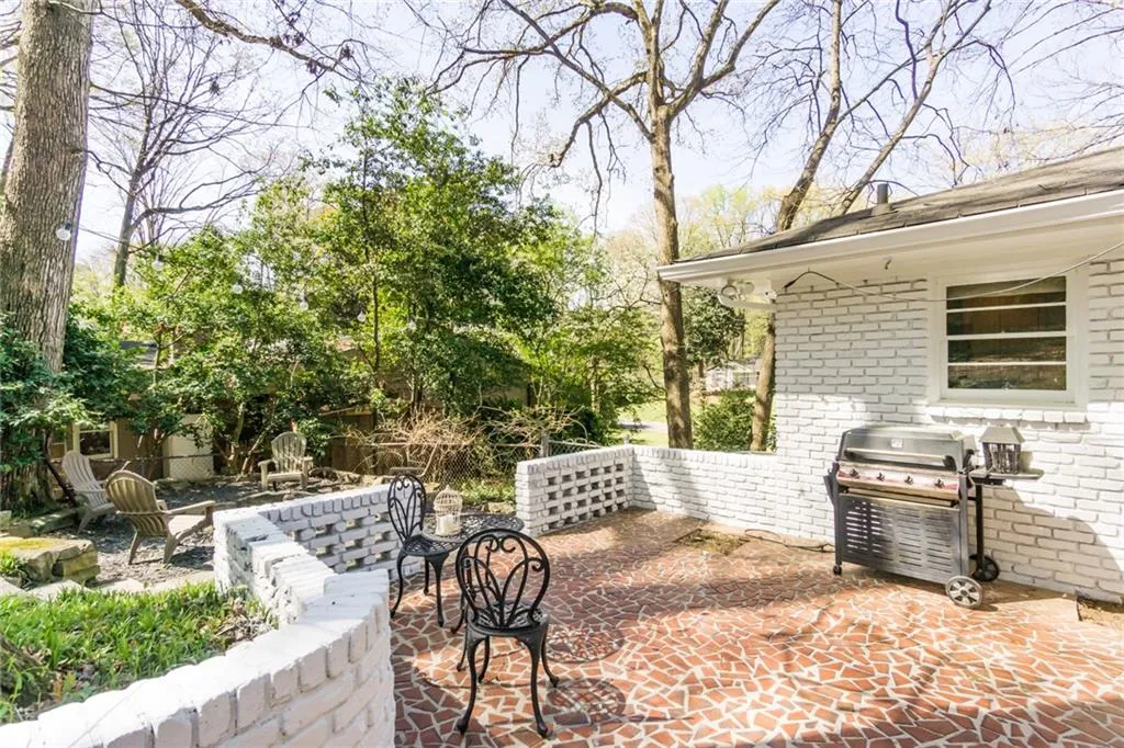 5595 Sherrell Drive, Atlanta, Georgia 30342, 3 Bedrooms Bedrooms, ,2 BathroomsBathrooms,Residential,Sold,5595 Sherrell Drive,6518222
