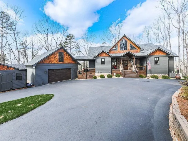 208 Weeks Drive, Ellijay, Georgia 30540