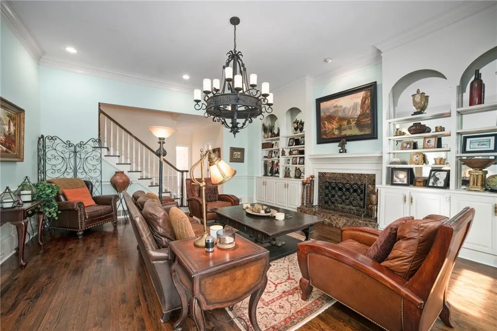 610 Avignon Court, Sandy Springs, Georgia 30350, 3 Bedrooms Bedrooms, ,2 BathroomsBathrooms,Residential,Sold,610 Avignon Court,6699804