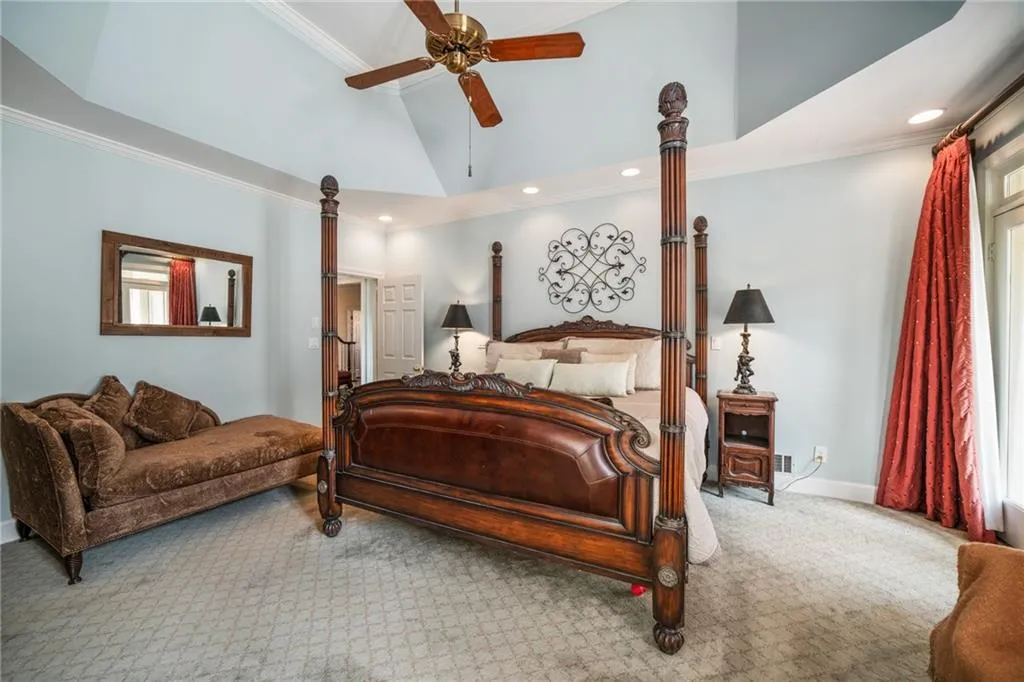 610 Avignon Court, Sandy Springs, Georgia 30350, 3 Bedrooms Bedrooms, ,2 BathroomsBathrooms,Residential,Sold,610 Avignon Court,6699804