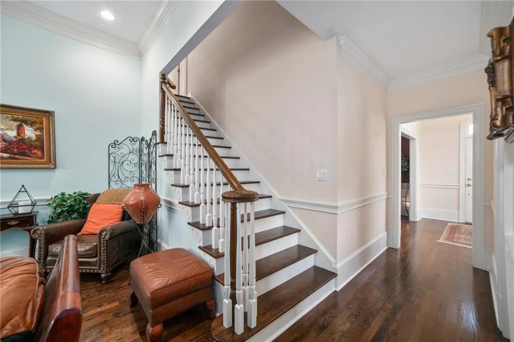 610 Avignon Court, Sandy Springs, Georgia 30350, 3 Bedrooms Bedrooms, ,2 BathroomsBathrooms,Residential,Sold,610 Avignon Court,6699804