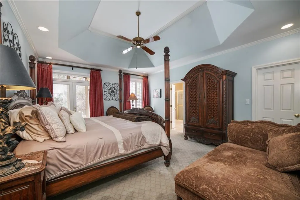 610 Avignon Court, Sandy Springs, Georgia 30350, 3 Bedrooms Bedrooms, ,2 BathroomsBathrooms,Residential,Sold,610 Avignon Court,6699804