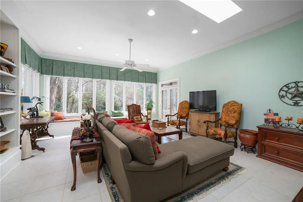 610 Avignon Court, Sandy Springs, Georgia 30350, 3 Bedrooms Bedrooms, ,2 BathroomsBathrooms,Residential,Sold,610 Avignon Court,6699804