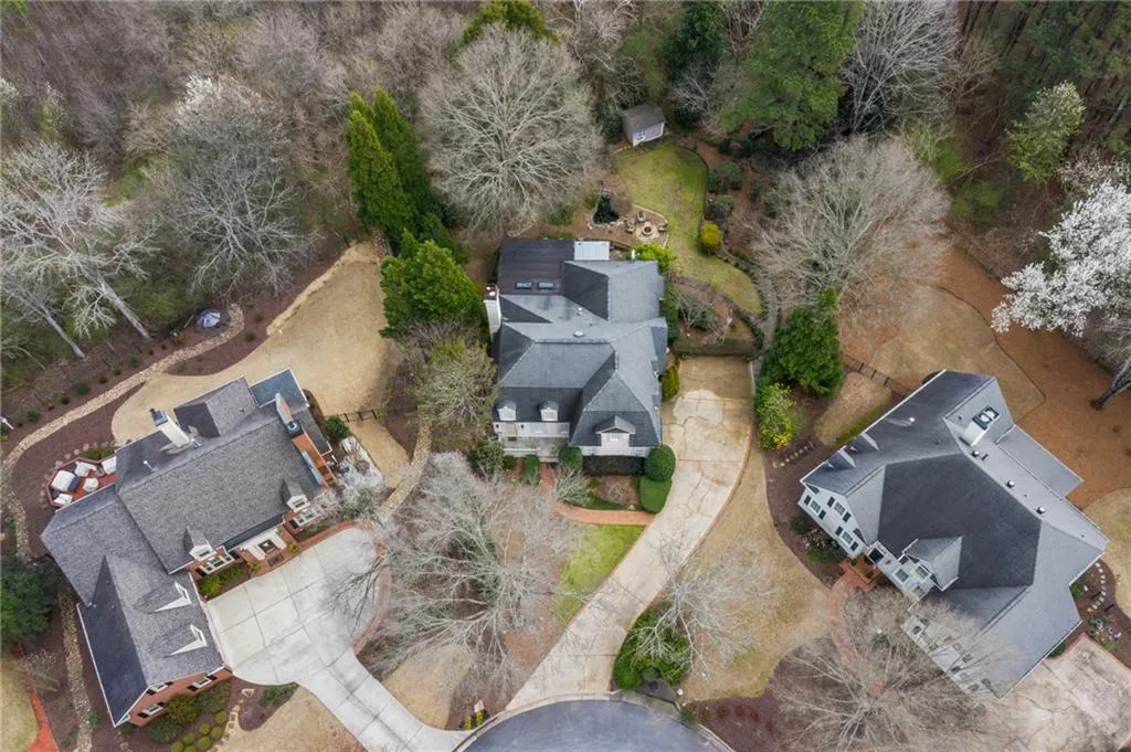 610 Avignon Court, Sandy Springs, Georgia 30350, 3 Bedrooms Bedrooms, ,2 BathroomsBathrooms,Residential,Sold,610 Avignon Court,6699804