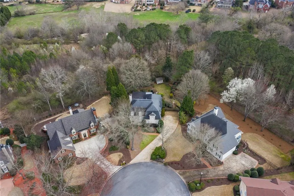 610 Avignon Court, Sandy Springs, Georgia 30350, 3 Bedrooms Bedrooms, ,2 BathroomsBathrooms,Residential,Sold,610 Avignon Court,6699804