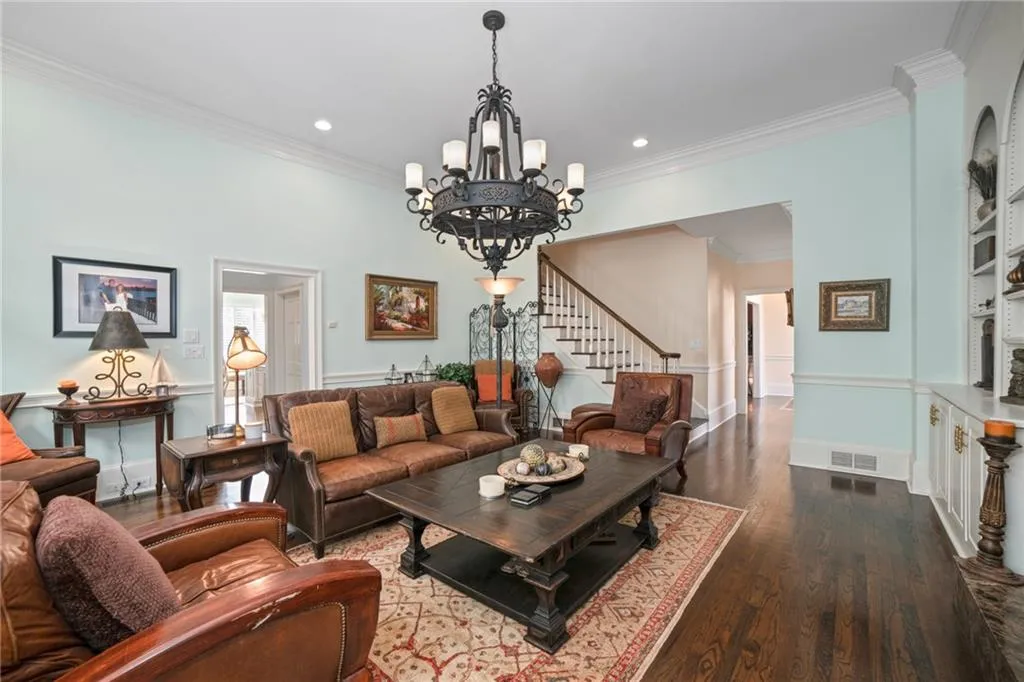 610 Avignon Court, Sandy Springs, Georgia 30350, 3 Bedrooms Bedrooms, ,2 BathroomsBathrooms,Residential,Sold,610 Avignon Court,6699804