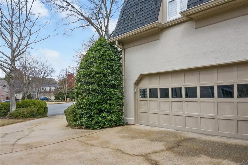 610 Avignon Court, Sandy Springs, Georgia 30350, 3 Bedrooms Bedrooms, ,2 BathroomsBathrooms,Residential,Sold,610 Avignon Court,6699804
