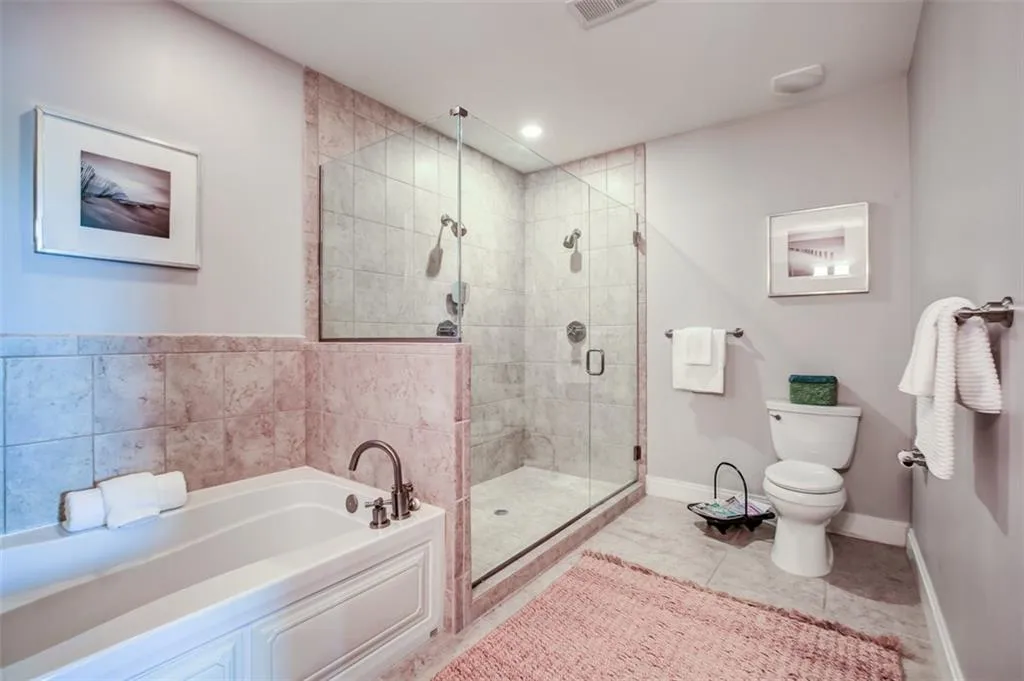 905 Juniper Street Ne Unit 412, Atlanta, Georgia 30309, 2 Bedrooms Bedrooms, ,2 BathroomsBathrooms,Residential,Sold,905 Juniper Street Ne Unit 412,5839424