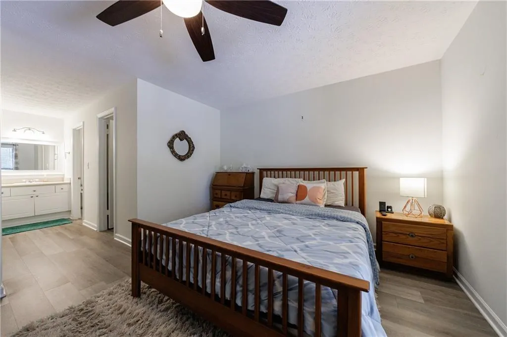 215 Summit North Drive Ne, Atlanta, Georgia 30324, 1 Bedroom Bedrooms, ,1 BathroomBathrooms,Residential,For Sale,215 Summit North Drive Ne,7591802
