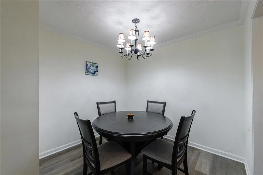 215 Summit North Drive Ne, Atlanta, Georgia 30324, 1 Bedroom Bedrooms, ,1 BathroomBathrooms,Residential,For Sale,215 Summit North Drive Ne,7591802