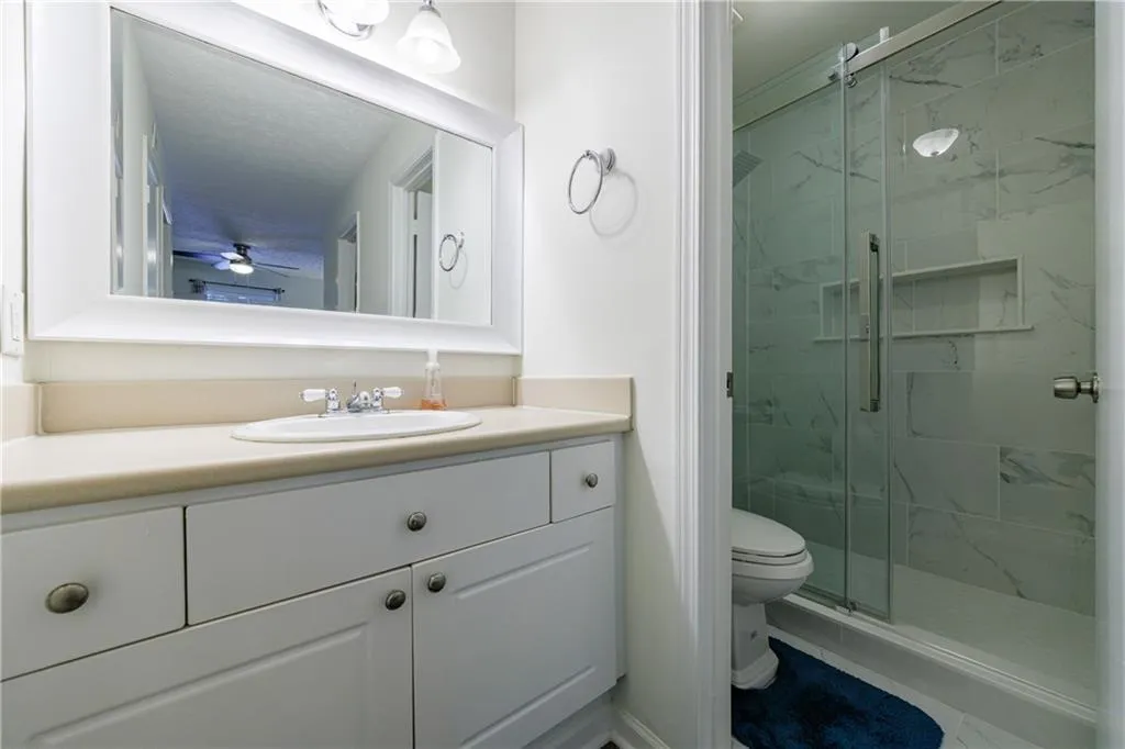 215 Summit North Drive Ne, Atlanta, Georgia 30324, 1 Bedroom Bedrooms, ,1 BathroomBathrooms,Residential,For Sale,215 Summit North Drive Ne,7591802