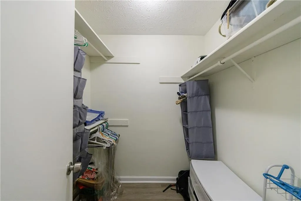 215 Summit North Drive Ne, Atlanta, Georgia 30324, 1 Bedroom Bedrooms, ,1 BathroomBathrooms,Residential,For Sale,215 Summit North Drive Ne,7591802