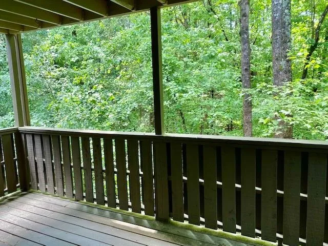 703 Woodcliff Drive, Sandy Springs, Georgia 30350, 1 Bedroom Bedrooms, ,1 BathroomBathrooms,Residential,Sold,703 Woodcliff Drive,7049604