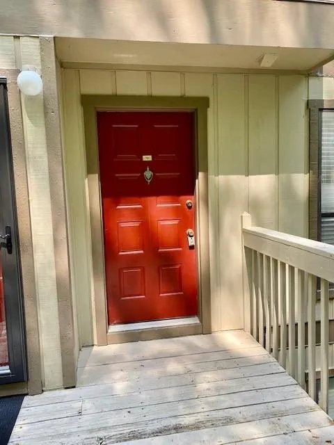 703 Woodcliff Drive, Sandy Springs, Georgia 30350, 1 Bedroom Bedrooms, ,1 BathroomBathrooms,Residential,Sold,703 Woodcliff Drive,7049604