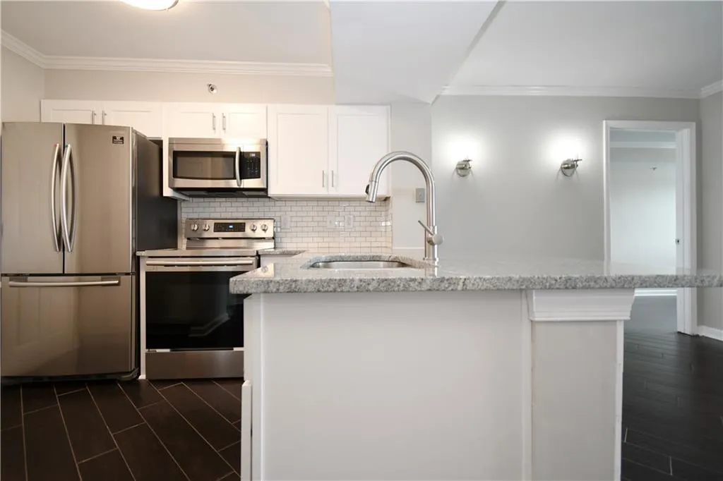795 Hammond Drive Unit 807, Sandy Springs, Georgia 30328, 2 Bedrooms Bedrooms, ,2 BathroomsBathrooms,Residential,Sold,795 Hammond Drive Unit 807,6735275