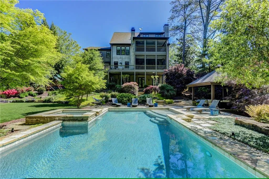 4868 Merlendale Drive, Atlanta, Georgia 30327, 6 Bedrooms Bedrooms, ,6 BathroomsBathrooms,Residential,Sold,4868 Merlendale Drive,6737889