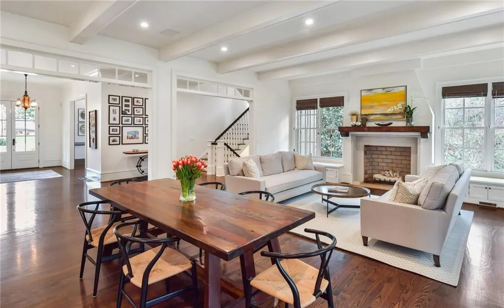 4868 Merlendale Drive, Atlanta, Georgia 30327, 6 Bedrooms Bedrooms, ,6 BathroomsBathrooms,Residential,Sold,4868 Merlendale Drive,6737889