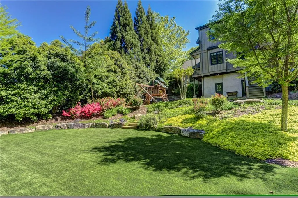 4868 Merlendale Drive, Atlanta, Georgia 30327, 6 Bedrooms Bedrooms, ,6 BathroomsBathrooms,Residential,Sold,4868 Merlendale Drive,6737889