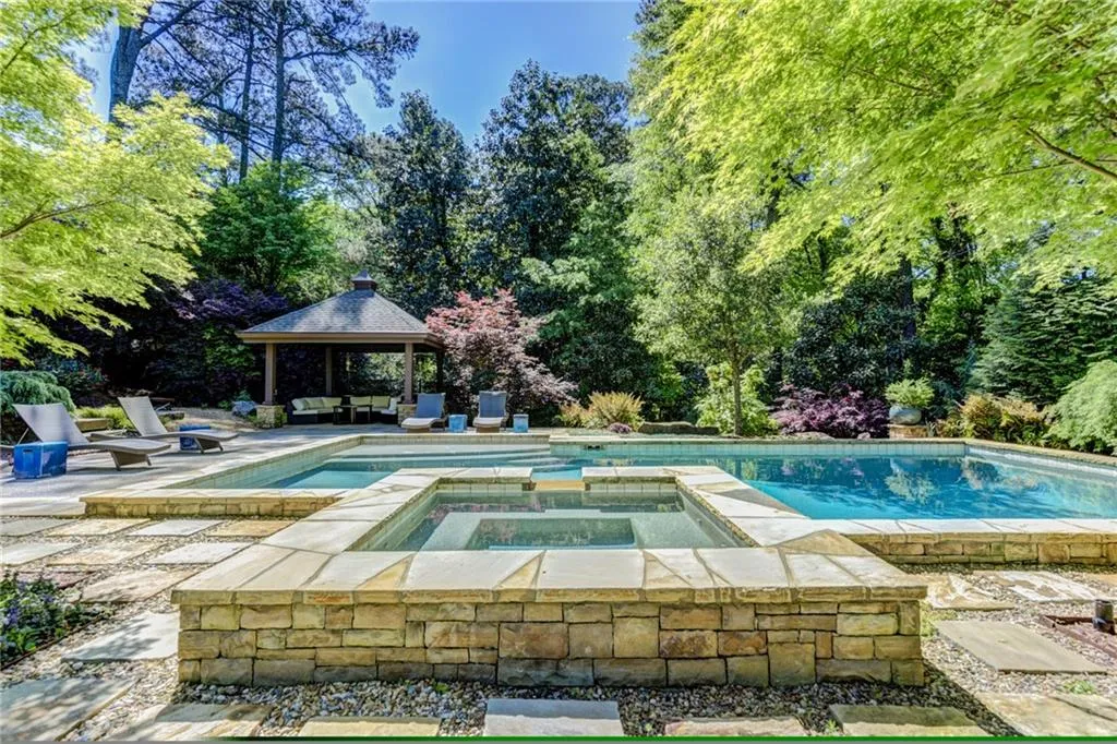 4868 Merlendale Drive, Atlanta, Georgia 30327, 6 Bedrooms Bedrooms, ,6 BathroomsBathrooms,Residential,Sold,4868 Merlendale Drive,6737889