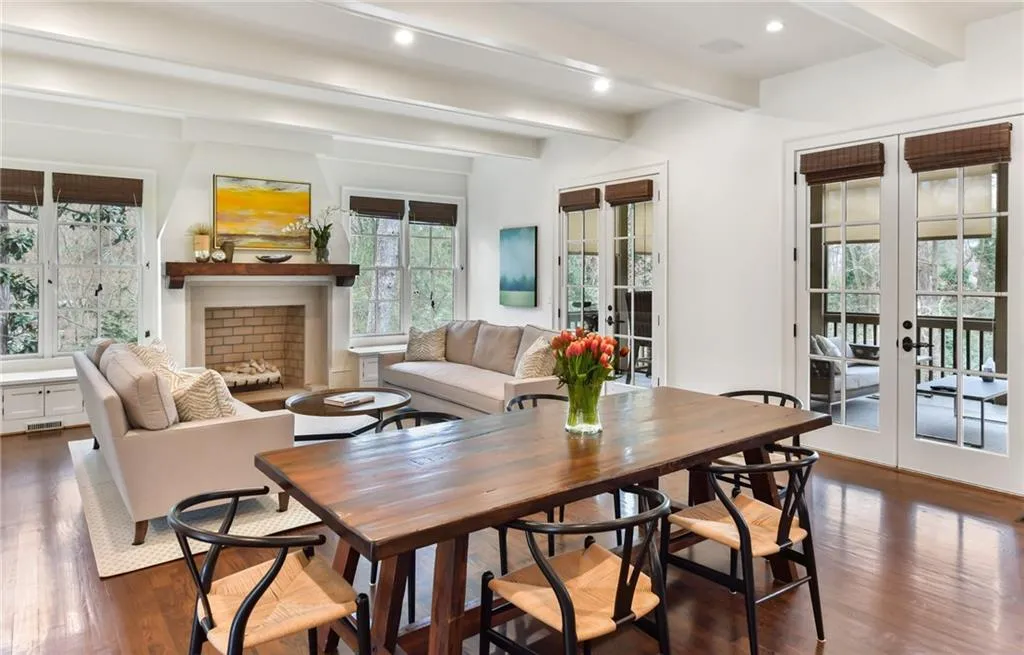 4868 Merlendale Drive, Atlanta, Georgia 30327, 6 Bedrooms Bedrooms, ,6 BathroomsBathrooms,Residential,Sold,4868 Merlendale Drive,6737889