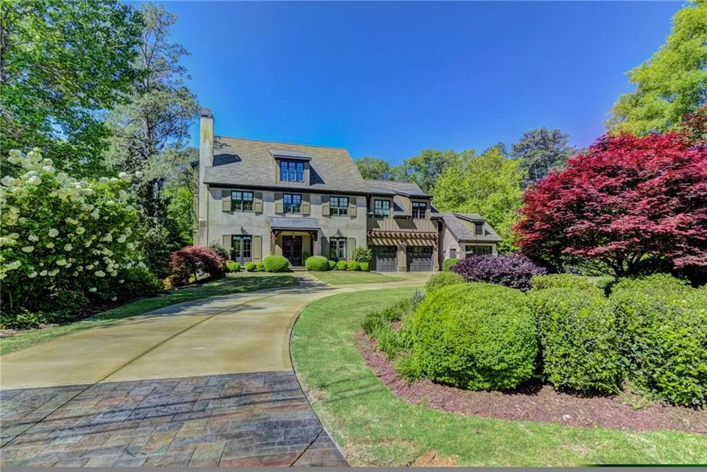 4868 Merlendale Drive, Atlanta, Georgia 30327, 6 Bedrooms Bedrooms, ,6 BathroomsBathrooms,Residential,Sold,4868 Merlendale Drive,6737889