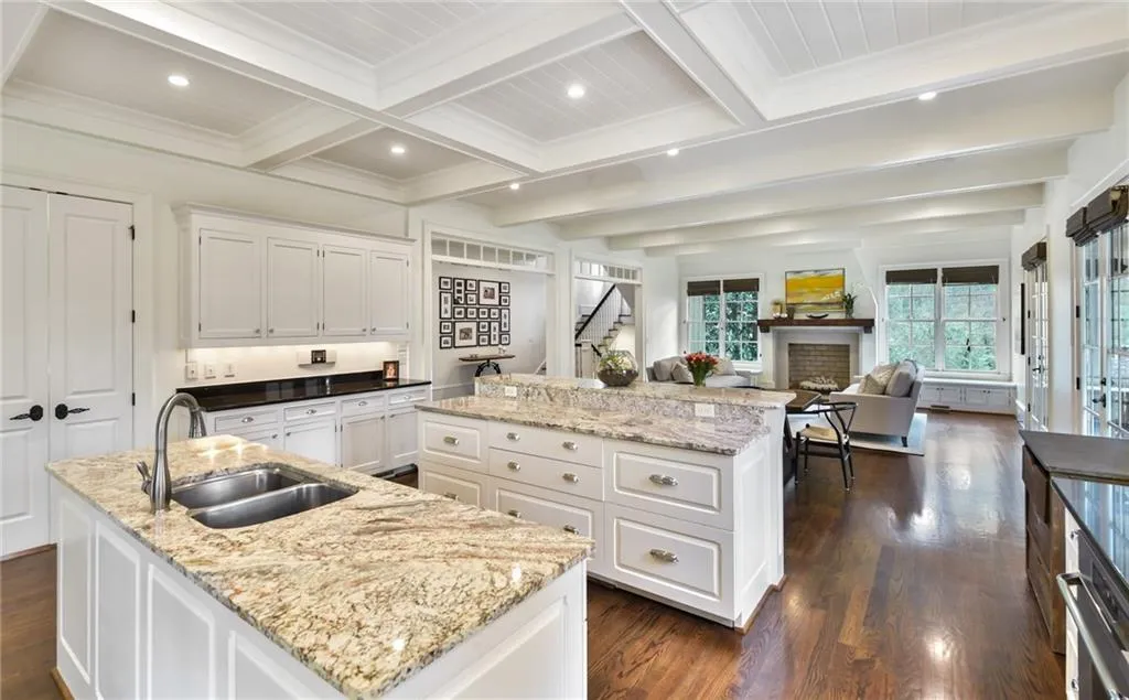 4868 Merlendale Drive, Atlanta, Georgia 30327, 6 Bedrooms Bedrooms, ,6 BathroomsBathrooms,Residential,Sold,4868 Merlendale Drive,6737889