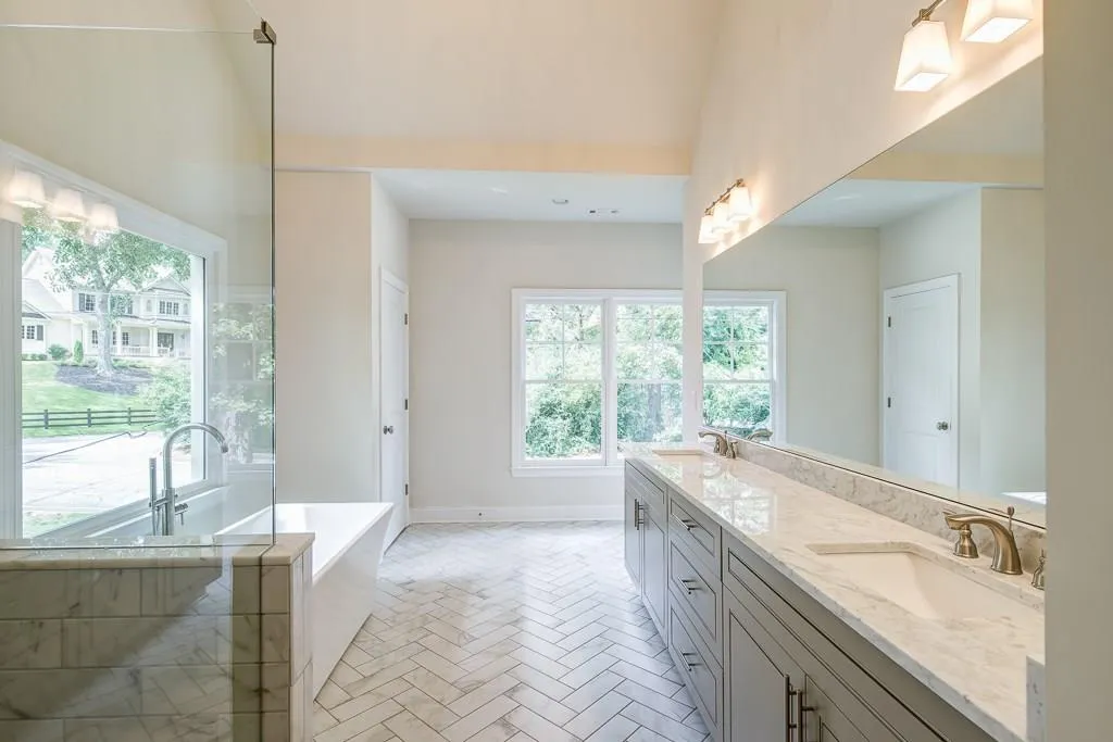 51 Spruell Springs Road, Atlanta, Georgia 30342, 5 Bedrooms Bedrooms, ,4 BathroomsBathrooms,Residential,Sold,51 Spruell Springs Road,6069329