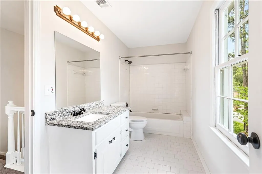 9125 Carroll Manor Drive, Atlanta, Georgia 30350, 3 Bedrooms Bedrooms, ,2 BathroomsBathrooms,Residential,Sold,9125 Carroll Manor Drive,6714715