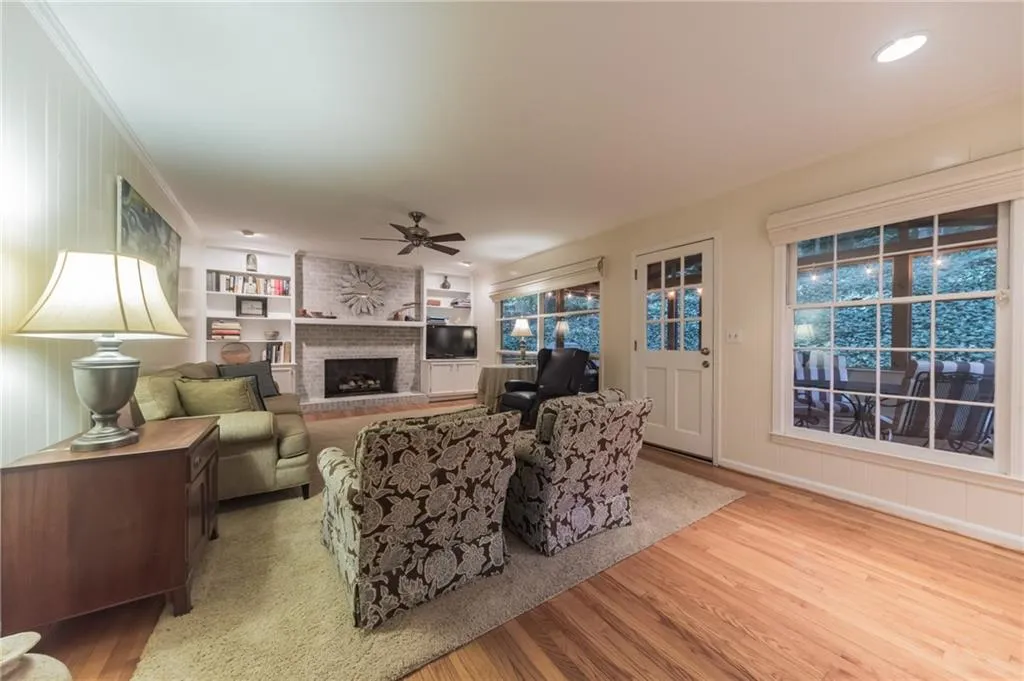 1085 Balmoral Road, Atlanta, Georgia 30319, 4 Bedrooms Bedrooms, ,2 BathroomsBathrooms,Residential,Sold,1085 Balmoral Road,6635856