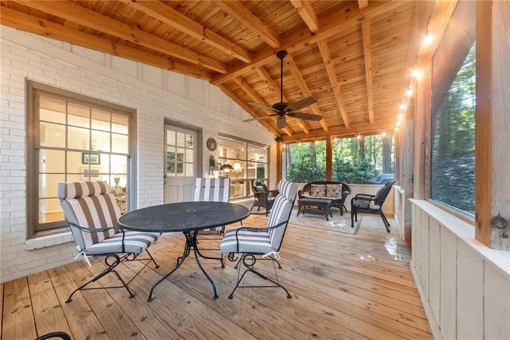1085 Balmoral Road, Atlanta, Georgia 30319, 4 Bedrooms Bedrooms, ,2 BathroomsBathrooms,Residential,Sold,1085 Balmoral Road,6635856