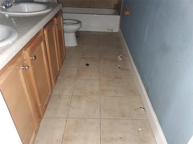 1170