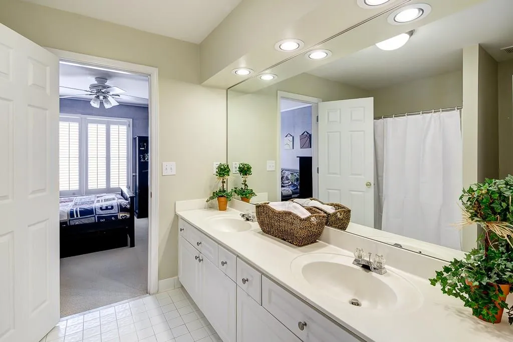 310 Craighead Drive, Sandy Springs, Georgia 30319, 4 Bedrooms Bedrooms, ,3 BathroomsBathrooms,Residential,Sold,310 Craighead Drive,5715260