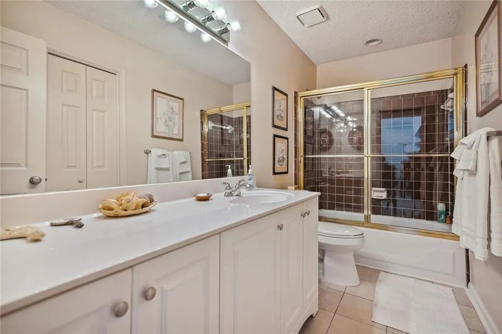 106 Dunwoody Springs Drive, Sandy Springs, Georgia 30328, 2 Bedrooms Bedrooms, ,2 BathroomsBathrooms,Residential,Sold,106 Dunwoody Springs Drive,7115590