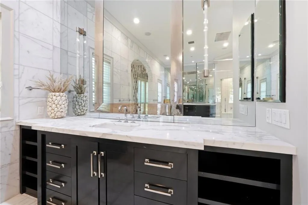 218 Londonberry Road, Atlanta, Georgia 30327, 8 Bedrooms Bedrooms, ,8 BathroomsBathrooms,Residential,For Sale,218 Londonberry Road,7747271