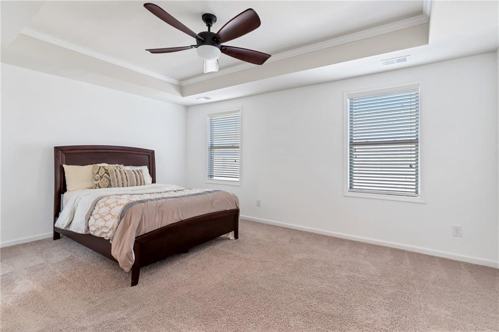 Spacious primary bedroom Spacious primary bedroom