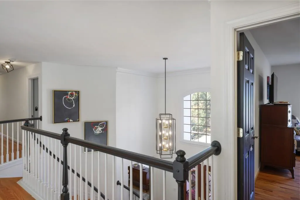 230 Westminster Place, Sandy Springs, Georgia 30350, 5 Bedrooms Bedrooms, ,4 BathroomsBathrooms,Residential,For Sale,230 Westminster Place,7668747