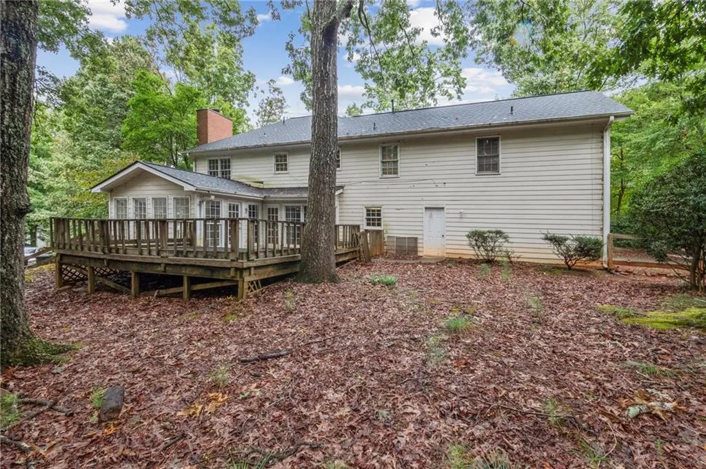 315 Amador Circle, Sandy Springs, Georgia 30350, 4 Bedrooms Bedrooms, ,2 BathroomsBathrooms,Residential,Sold,315 Amador Circle,6946307