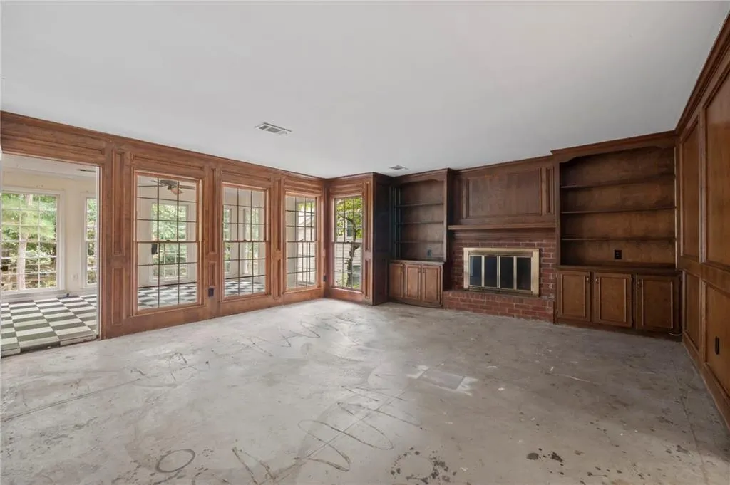 315 Amador Circle, Sandy Springs, Georgia 30350, 4 Bedrooms Bedrooms, ,2 BathroomsBathrooms,Residential,Sold,315 Amador Circle,6946307