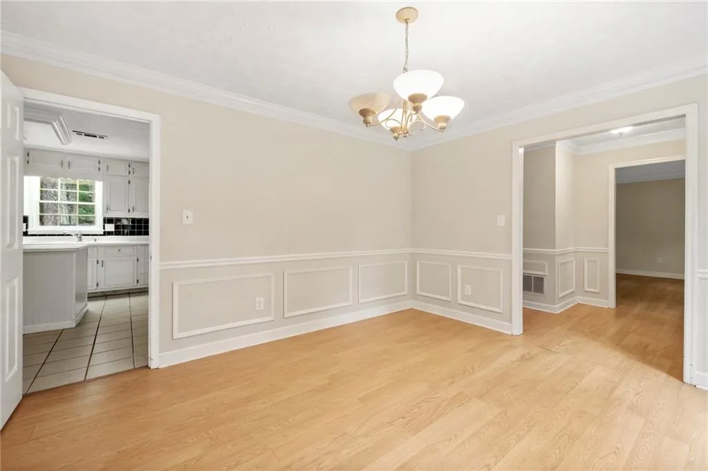 315 Amador Circle, Sandy Springs, Georgia 30350, 4 Bedrooms Bedrooms, ,2 BathroomsBathrooms,Residential,Sold,315 Amador Circle,6946307