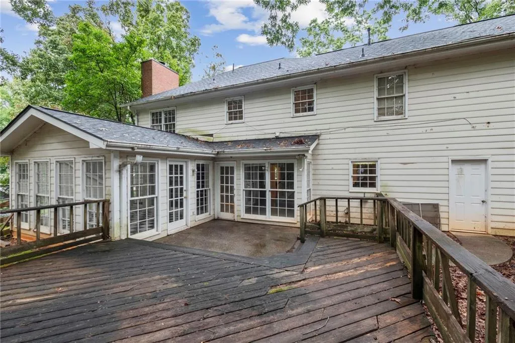 315 Amador Circle, Sandy Springs, Georgia 30350, 4 Bedrooms Bedrooms, ,2 BathroomsBathrooms,Residential,Sold,315 Amador Circle,6946307