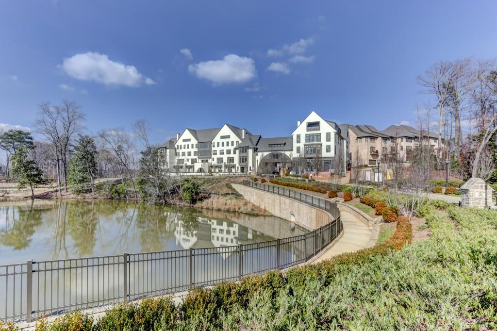Aria Amenity - Pond