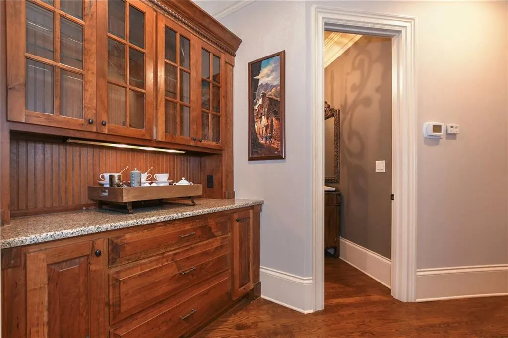 260 Rivermere Way, Sandy Springs, Georgia 30350, 6 Bedrooms Bedrooms, ,6 BathroomsBathrooms,Residential,Sold,260 Rivermere Way,7018052