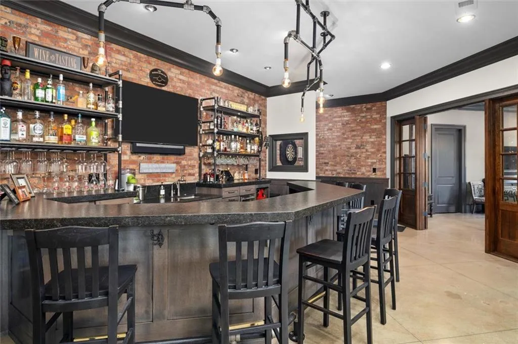 260 Rivermere Way, Sandy Springs, Georgia 30350, 6 Bedrooms Bedrooms, ,6 BathroomsBathrooms,Residential,Sold,260 Rivermere Way,7018052