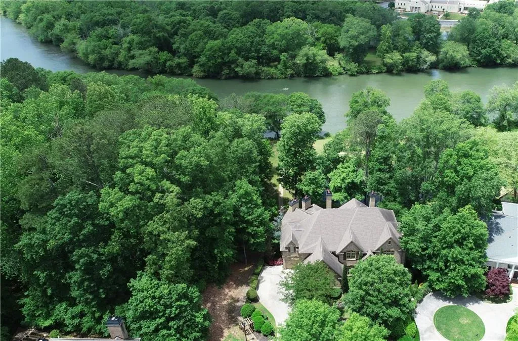 260 Rivermere Way, Sandy Springs, Georgia 30350, 6 Bedrooms Bedrooms, ,6 BathroomsBathrooms,Residential,Sold,260 Rivermere Way,7018052