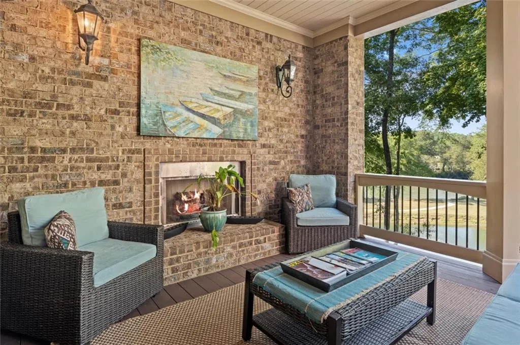 260 Rivermere Way, Sandy Springs, Georgia 30350, 6 Bedrooms Bedrooms, ,6 BathroomsBathrooms,Residential,Sold,260 Rivermere Way,7018052