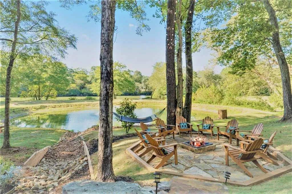 260 Rivermere Way, Sandy Springs, Georgia 30350, 6 Bedrooms Bedrooms, ,6 BathroomsBathrooms,Residential,Sold,260 Rivermere Way,7018052