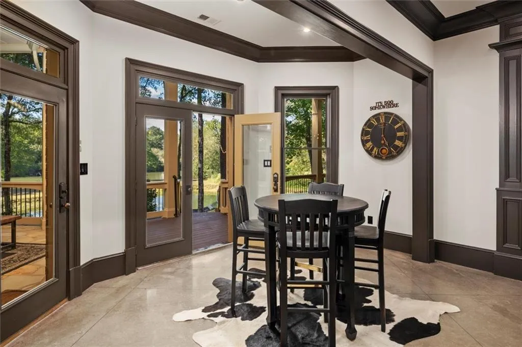 260 Rivermere Way, Sandy Springs, Georgia 30350, 6 Bedrooms Bedrooms, ,6 BathroomsBathrooms,Residential,Sold,260 Rivermere Way,7018052