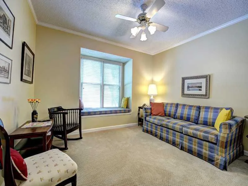 605 Bainbridge Drive Unit 605, Atlanta, Georgia 30327, 2 Bedrooms Bedrooms, ,2 BathroomsBathrooms,Residential,Sold,605 Bainbridge Drive Unit 605,5172788