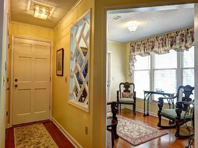 605 Bainbridge Drive Unit 605, Atlanta, Georgia 30327, 2 Bedrooms Bedrooms, ,2 BathroomsBathrooms,Residential,Sold,605 Bainbridge Drive Unit 605,5172788